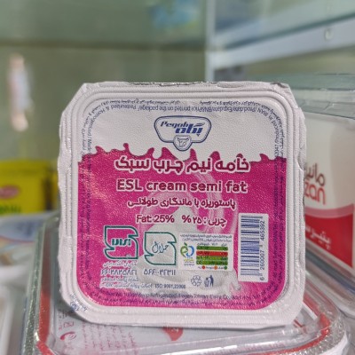 خامه نیم چرب پگا 100گرم