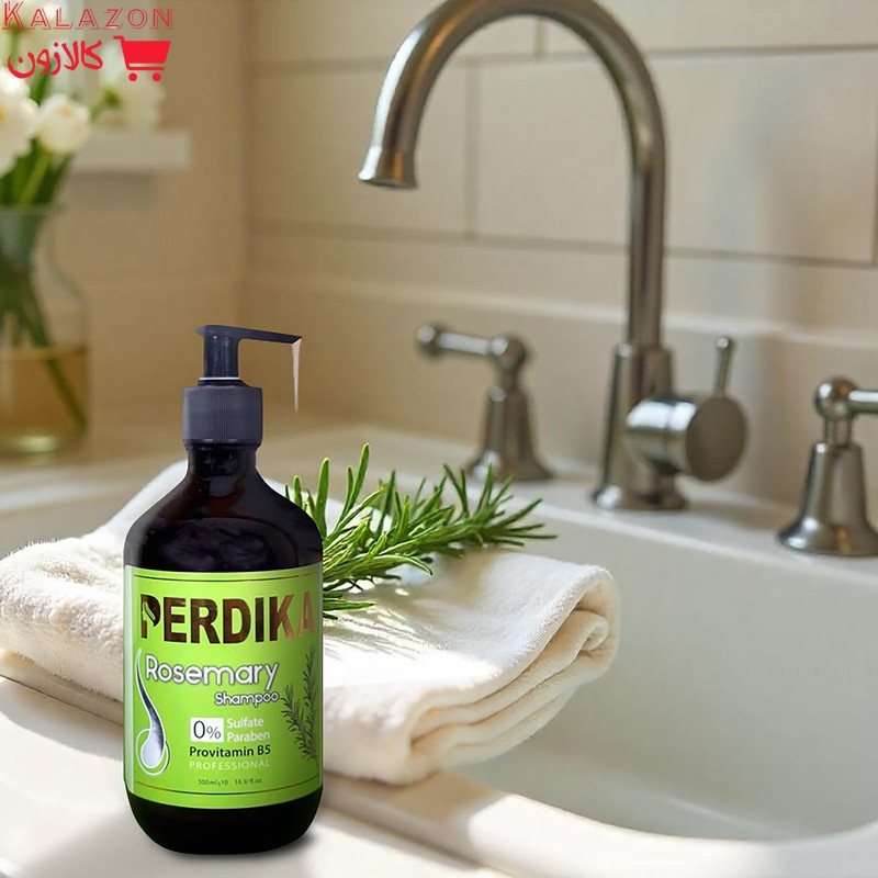 شامپو تقویت‌کننده و ضد ریزش مو پردیکا مدل rosemary مناسب موهای چرب حجم 500 میلی‌لیتر